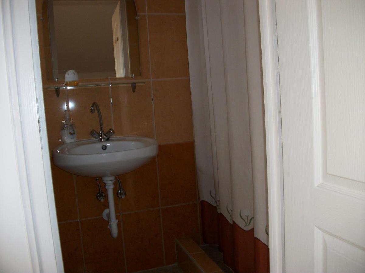 Éden Vendégház Miskolc Extérieur photo