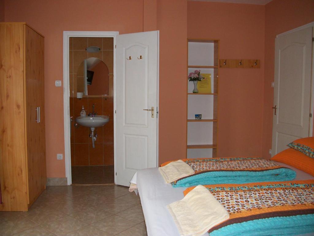 Éden Vendégház Miskolc Chambre photo