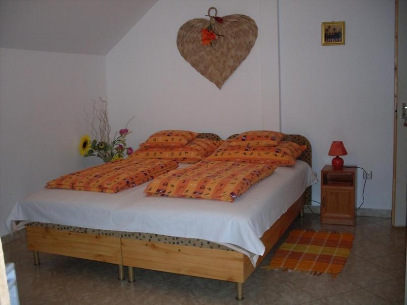Éden Vendégház Miskolc Extérieur photo
