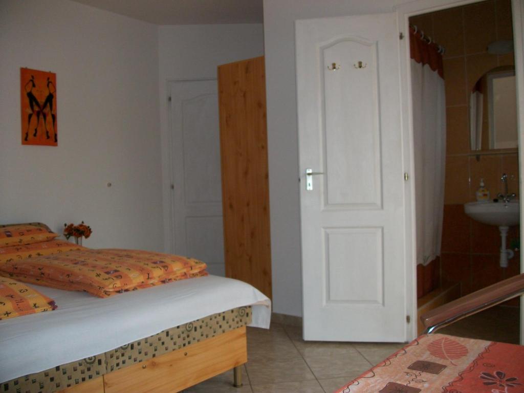Éden Vendégház Miskolc Extérieur photo